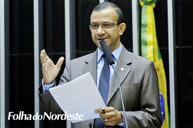Carlos Gomes quer instituir a coleta seletiva obrigatória em órgãos públicos