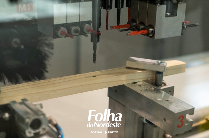 Polo moveleiro de Bento Gonçalves inicia 2026 com queda no faturamento, mas mantém geração de empregos