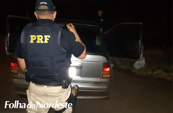 PRF e BM apreendem droga após tentativa de fuga em Sarandi
