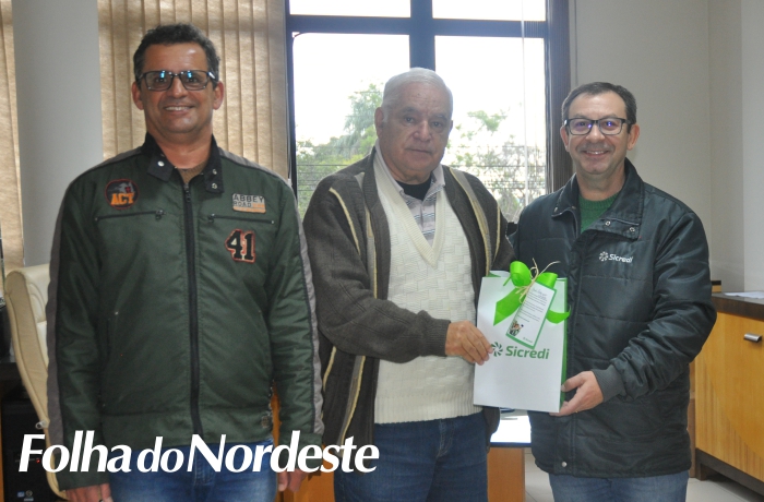 Sicredi cumprimenta Folha do Nordeste pelo Dia da Imprensa