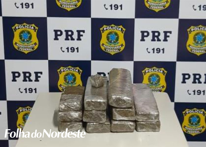 Dupla é presa pela PRF transportando 10 Kg de maconha