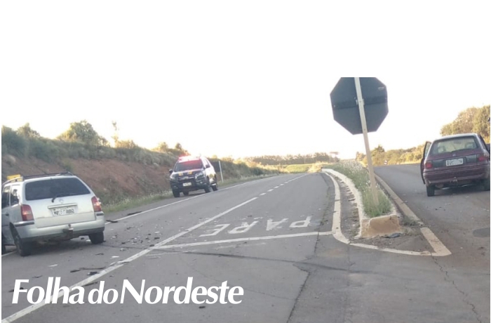 Polícia Rodoviária Federal atende acidente na BR 285
