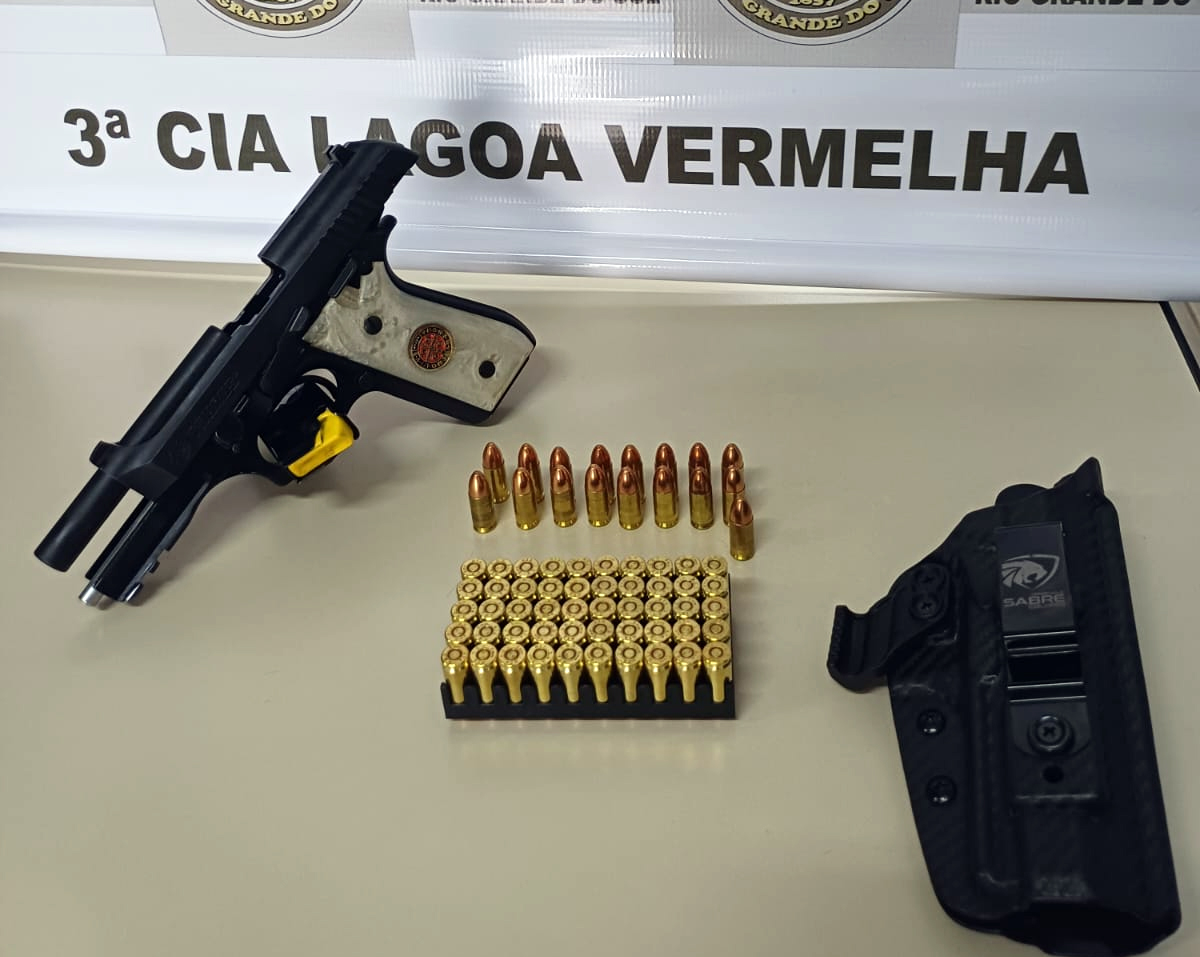 Lagoa Vermelha: Brigada Militar realiza prisão por porte ilegal de arma de fogo durante operação Fecha Quartel