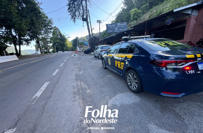 PRF prendeu homem com mais de 12 mil maços de cigarros contrabandeados em Vacaria