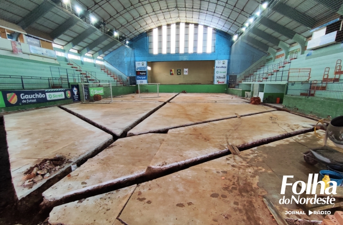 Obras de revitalização da quadra do Ginásio Adolfo Stella avançam