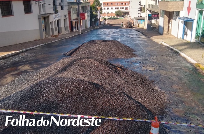 Rua André da Rocha fechada durante esta segunda-feira