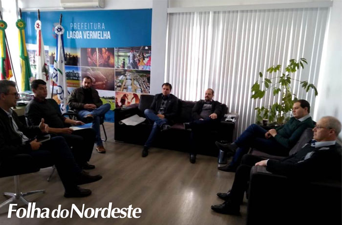 Em busca de um acordo sobre dívida de Lagoa Vermelha com o município, prefeito Felippe participa de reunião com Bonotto