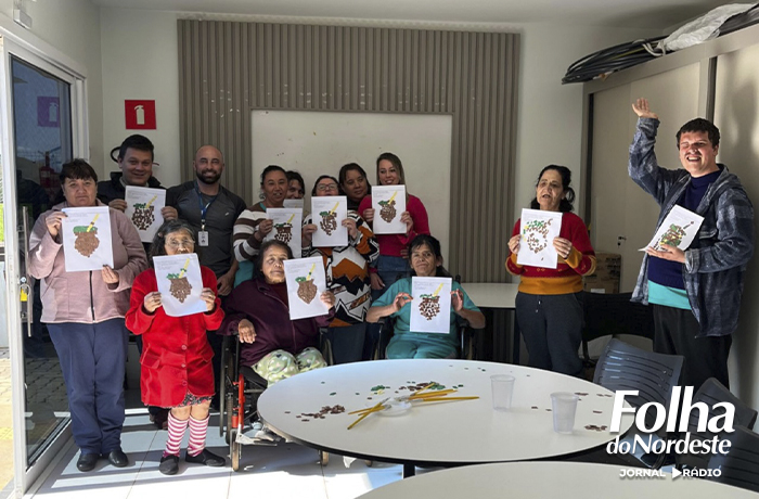 Grupo Alegria de Viver realiza atividade especial de recorte e colagem em Caseiros