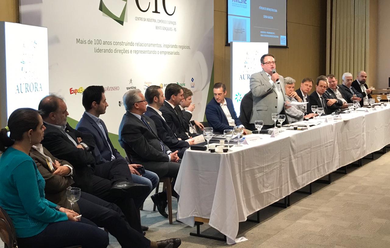 Fórum em Bento Gonçalves: Lideranças reivindicam conclusão asfáltica da BR 470