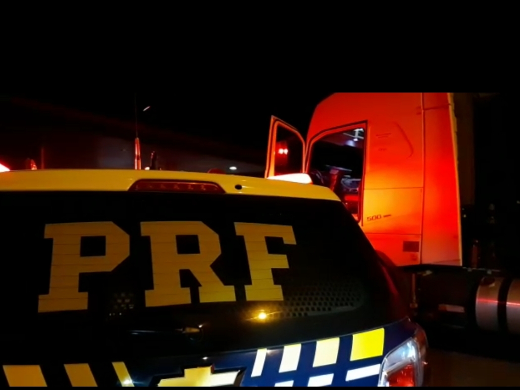 Polícia Rodoviária Federal prende dois motoristas dirigindo embriagados em Vacaria