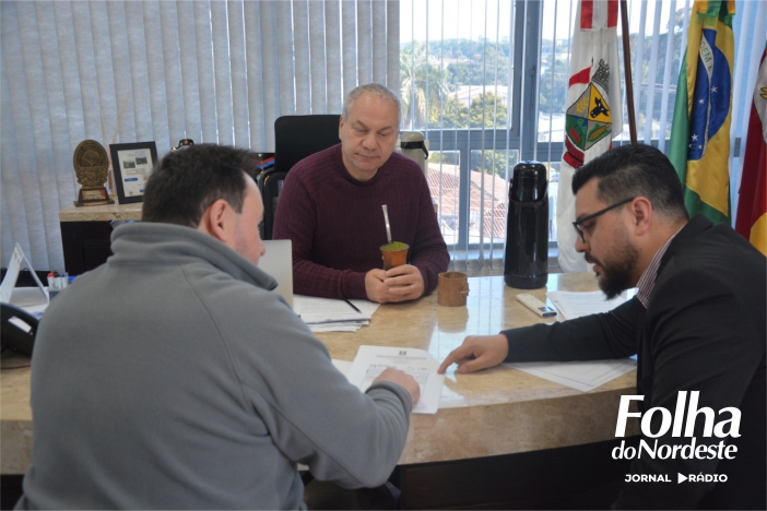 Prefeitura formaliza escrituras e avança na regularização fundiária em Lagoa Vermelha