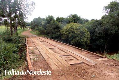 Ponte da comunidade do Rio Passinho Fundo é reformada pela SMOV