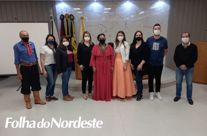 Liliana Cardoso esteve presente no lançamento da Semana Farroupilha de Ibiraiaras