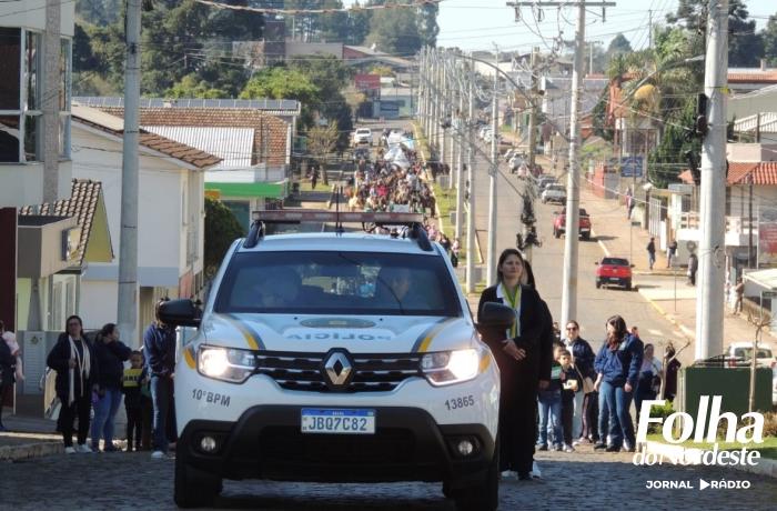 Brigada Militar participa de desfile cívico em Esmeralda