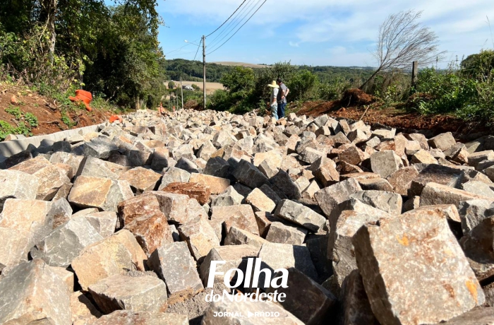 Obras de pavimentação avançam na rua Antônio Carlos dos Santos em Lagoa Vermelha