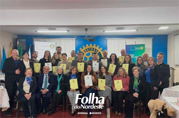 Rotary Club de São José do Ouro empossa 16 novos companheiros em reunião festiva
