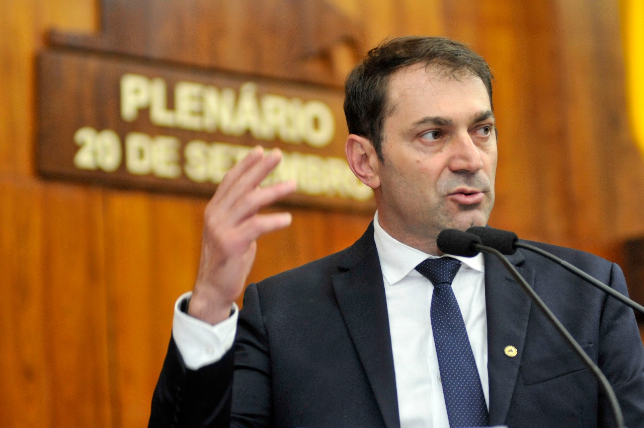 Aprovado projeto do deputado Paparico Bacchi que declara Lagoa Vermelha a Capital Gaúcha da Chula"