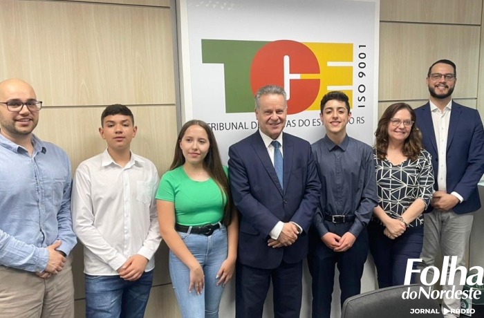 Alunos do Projeto Jovem Empreendedor visitam TCE-RS