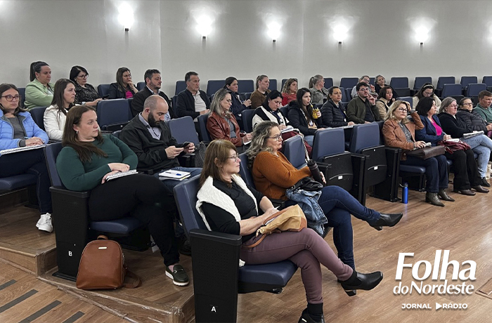 Caseiros sediou reunião de secretários de Educação da região da AMUNOR
