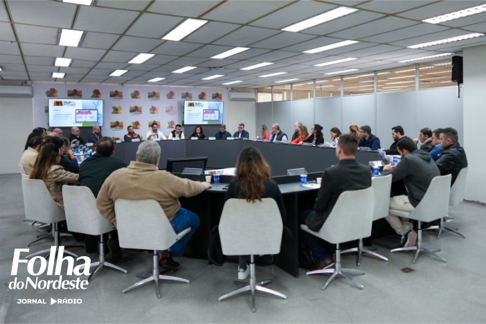 Governador apresenta balanço de 30 dias após início das enchentes