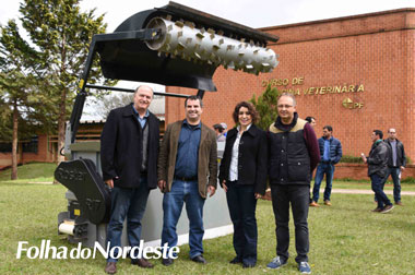 Curso de Medicina Veterinária recebe doação de equipamento R-17
