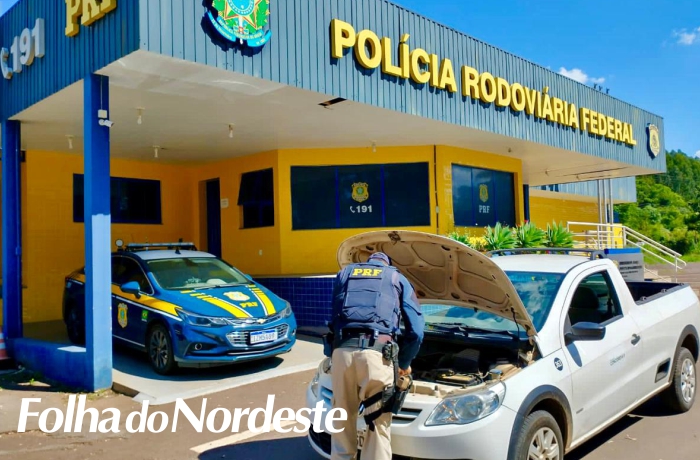PRF recupera caminhonete furtada e apreende adolescente 