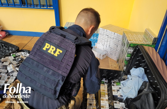 PRF apreende cigarros e outras mercadorias em ônibus em Sarandi
