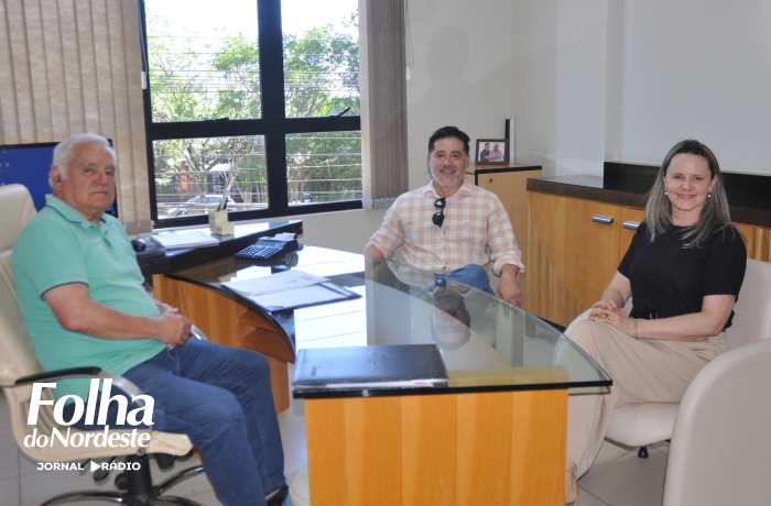 Candidato a presidente da OAB visita redação da Folha do Nordeste