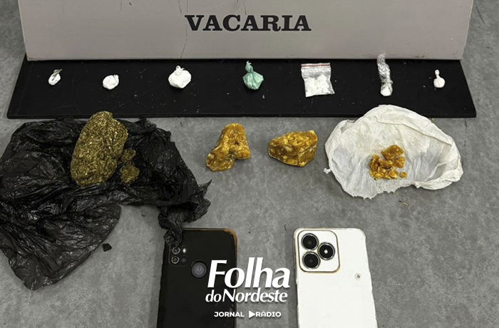 Mulher foi presa por tráfico de drogas no bairro Municipal, em Vacaria