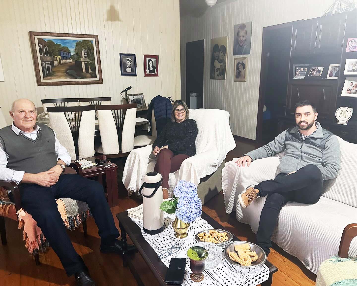 Pré-candidatos de Capão Bonito do Sul visitam ex-prefeito Danilo Barreto da Costa para troca de experiências