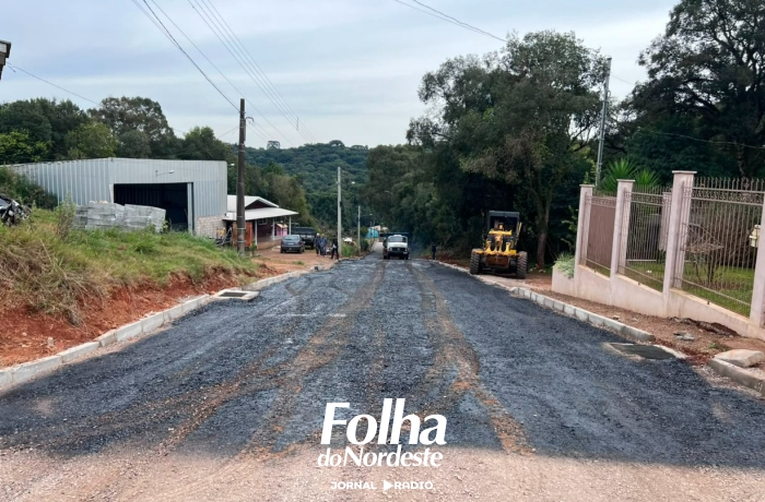 Rua Jockey Club recebe pavimentação asfáltica no Bairro Ernani Dias de Moraes
