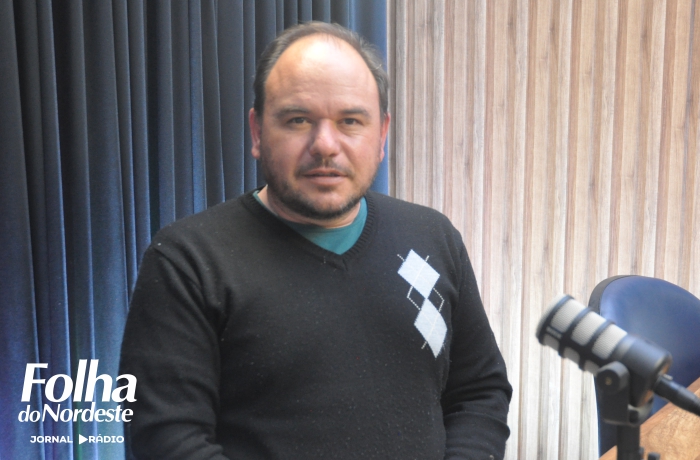 Vice-prefeito Alessandro Muliterno é entrevistado pelo Folha News
