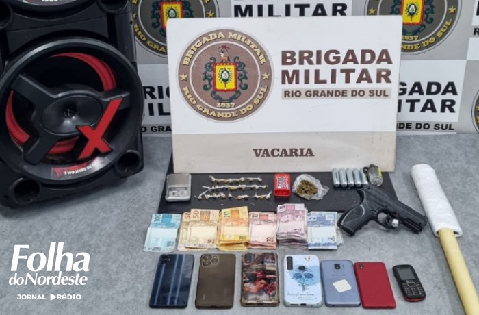 Brigada Militar prende dois homens por tráfico de drogas em ação no bairro Porcínio, em Vacaria
