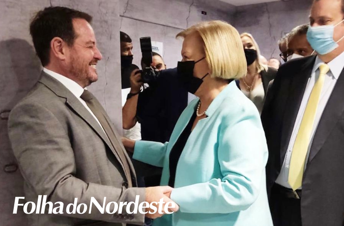 Santini prestigia filiação de Ana Amelia no PSD