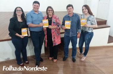 Secretária Dilma divulga Feira do Livro 2017 em reunião da Amunor