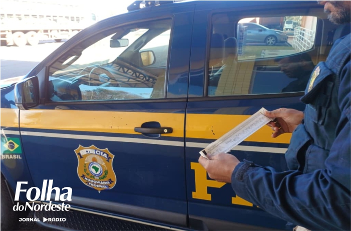 PRF flagra caminhoneiros dirigindo até 22 horas seguidas na BR-285 em Passo Fundo