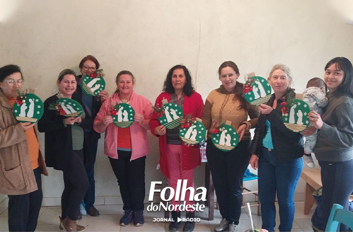 Oficinas de artesanato natalino fortalecem convivência nas comunidades