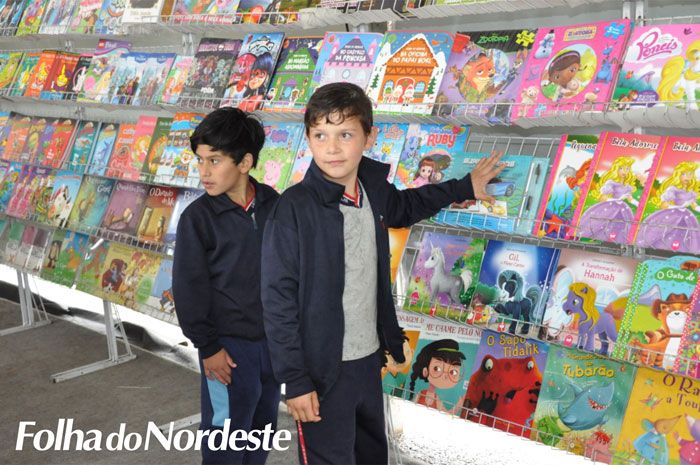 Segue programação da Feira do Livro nesta sexta-feira, 8