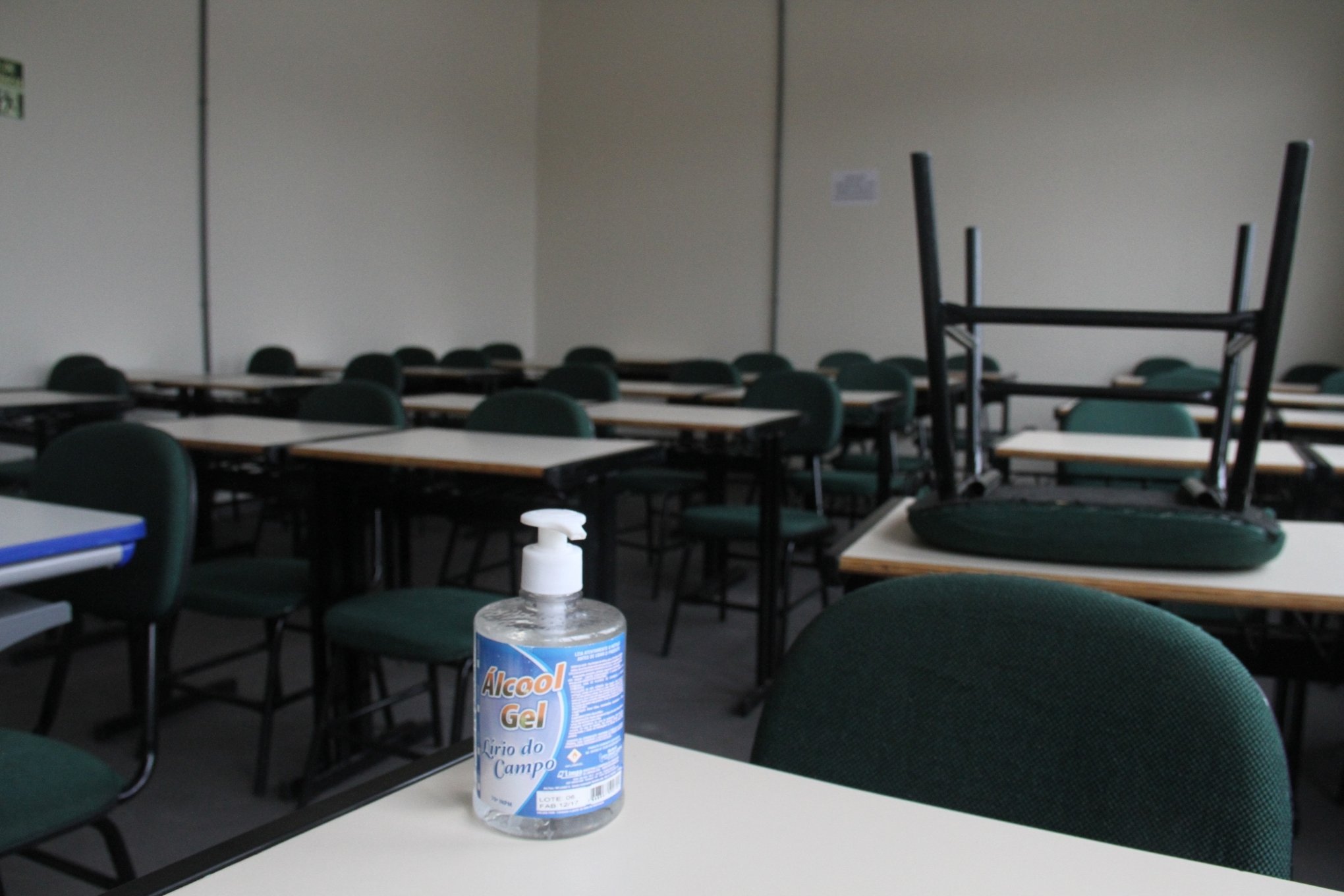 Em nota oficial, Governo divulga Decreto 55.759 retira o teto de 50% de alunos por sala de aula no RS