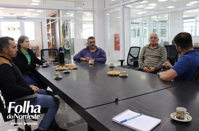 Prefeito Felippe recepciona direção da Folha do Nordeste