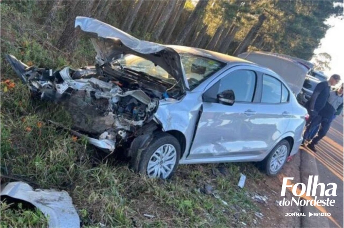 Colisão frontal deixa três pessoas feridas em Sananduva