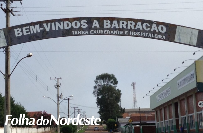 Barracão inicia vacinação de público de 44 anos
