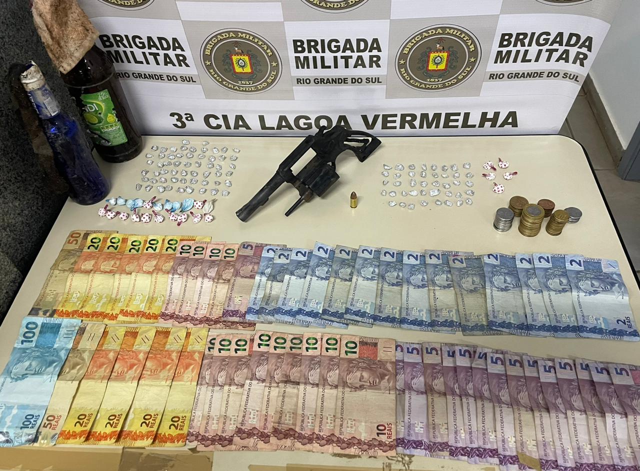 Dois adolescentes são apreendidos pela Brigada Militar por tráfico de drogas