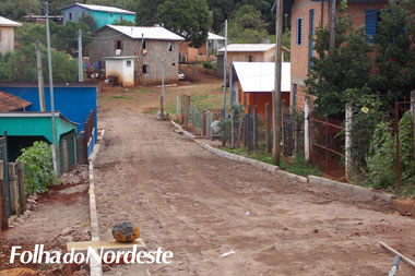 SMOV realiza a segunda etapa do calçamento da Rua Ulysses Bueno de Almeida