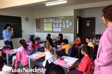 Coordenadora do Programa A União Faz a Vida visita alunos da Escola Firmino Frizzo