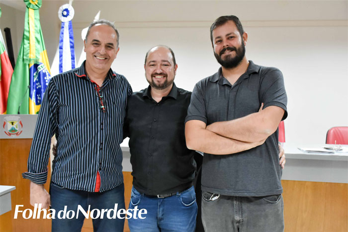 Posse da nova Mesa Diretora é oficializada, vereador Ariovaldo assume a presidência