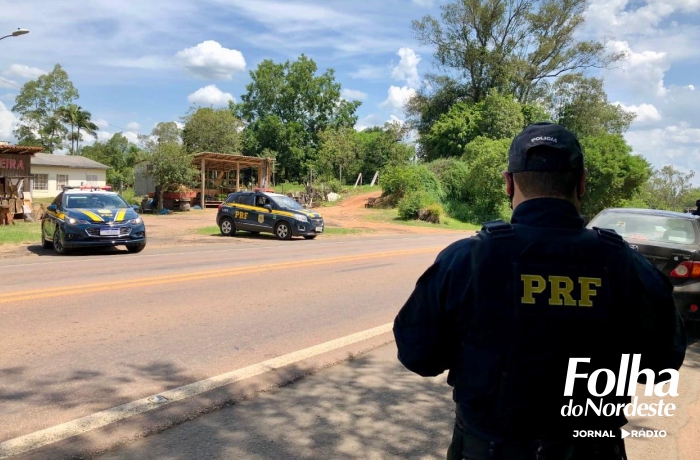 PRF apreende 30 papelotes de cocaína e prende homem na BR-116 em Caxias do Sul