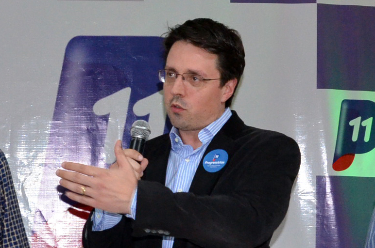 André Freitas: Estamos cumprindo nosso papel,  mas não vamos ficar esperando os outros