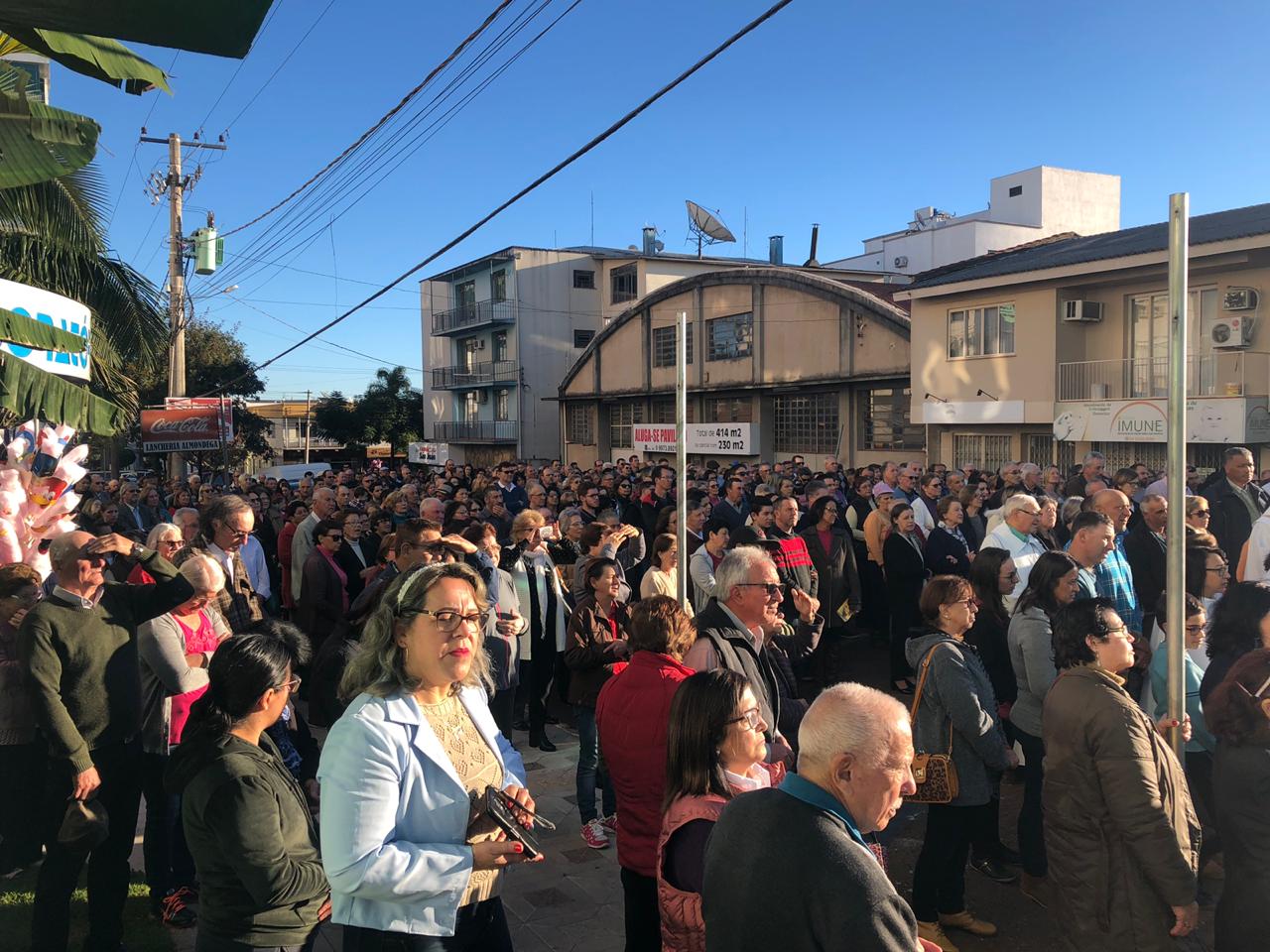 Paróquias São Paulo e Santo Antônio promoveram celebração de Corpus Christi
