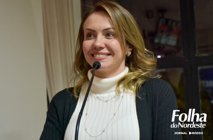 Marina Bussolotto parabeniza o Departamento Autônomo de Regularização Fundiária da prefeitura 